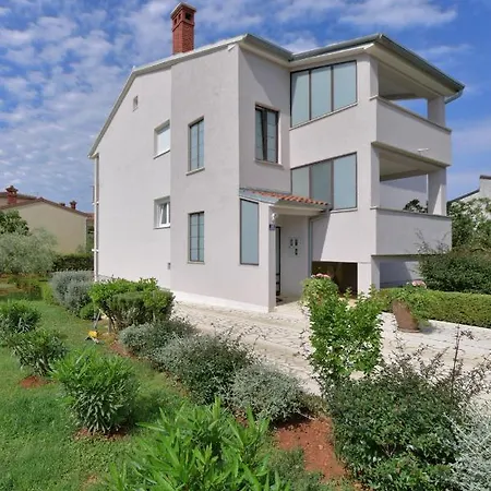 Brezac Olive Garden Fažana
