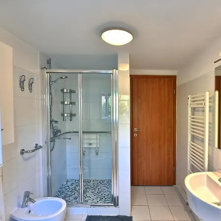Brezac Olive Garden Apartment *